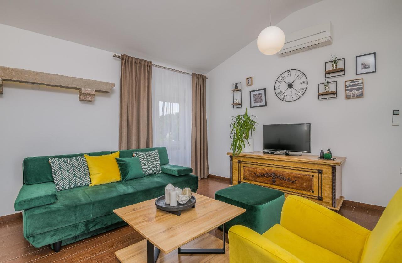 Apartment Marina Malinska Dış mekan fotoğraf