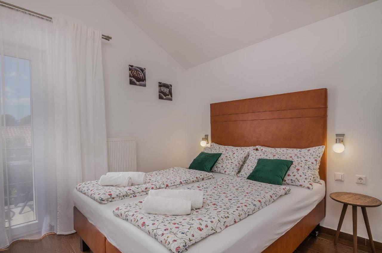 Apartment Marina Malinska Dış mekan fotoğraf